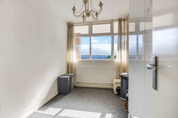 Photo 16 of Anna van Burenlaan 208