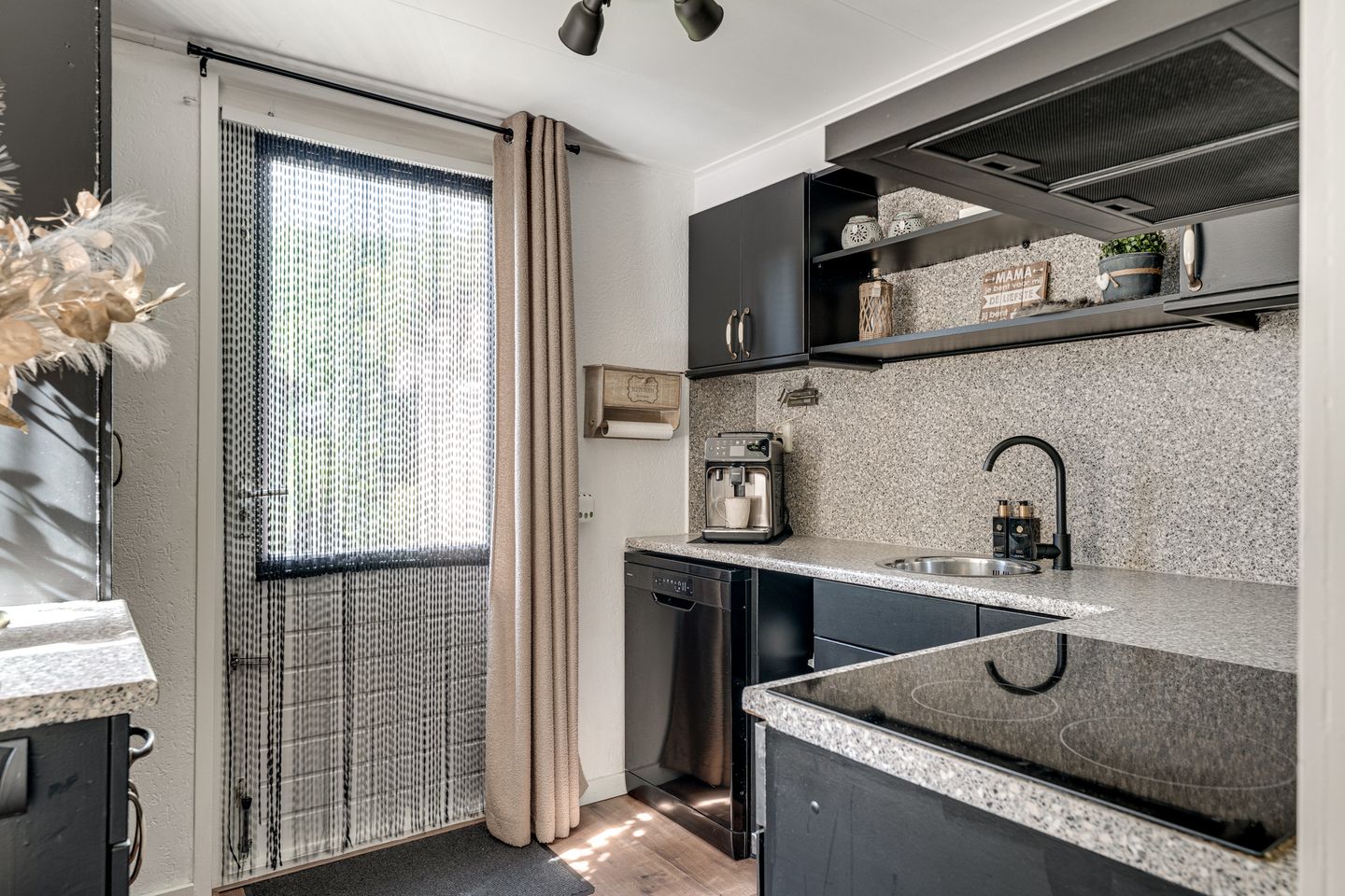 Foto 19 van Erdwal 16