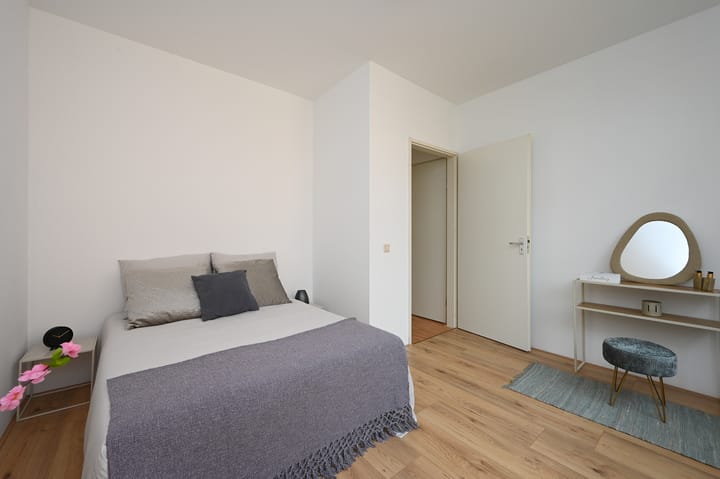 Foto 16 van Strevelsweg 135-A