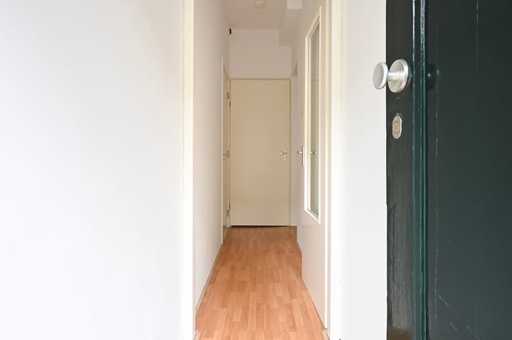 Foto 24 van Strevelsweg 135-A