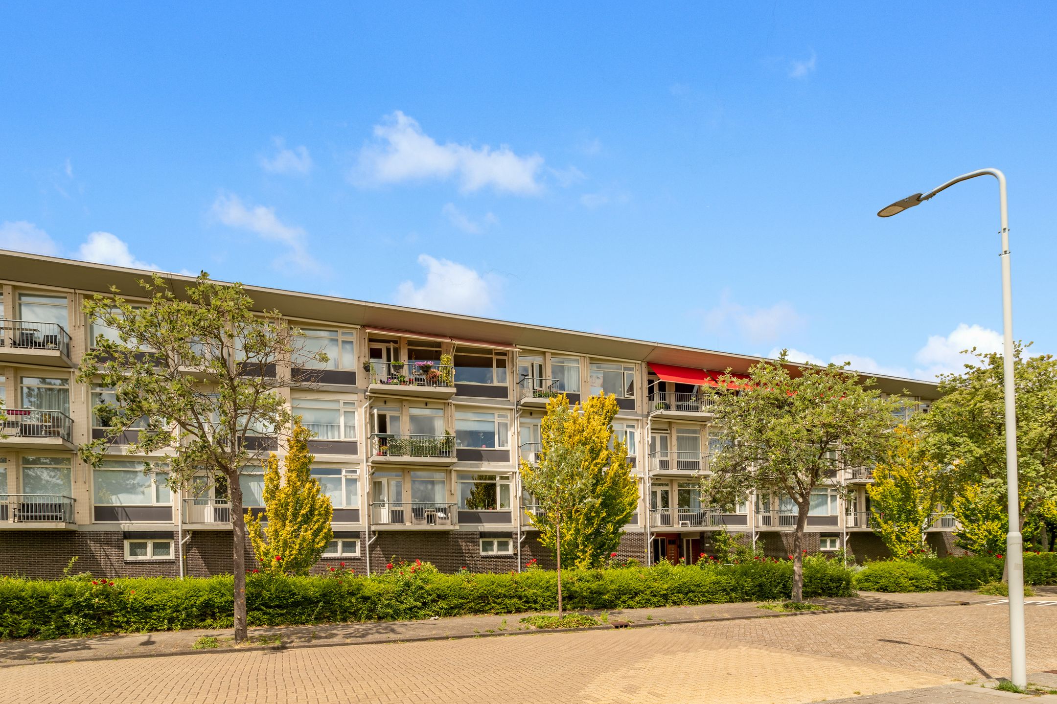 Admiraal de Ruyterlaan 20