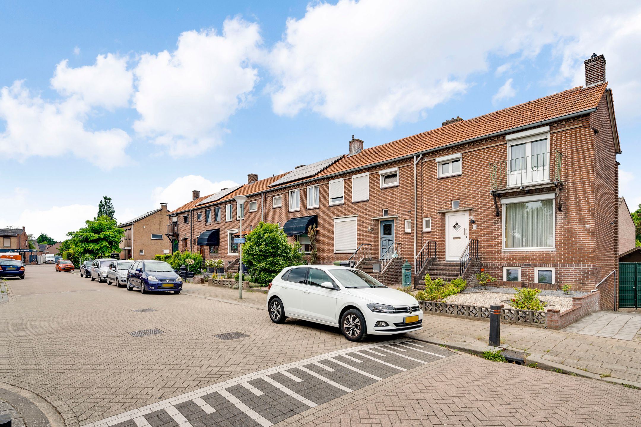 Photo 27 of Ariënsstraat 11