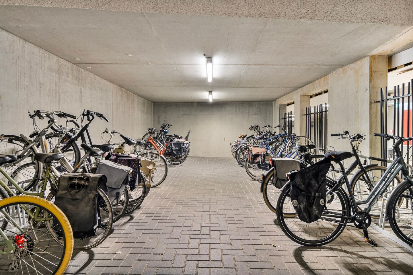 Photo 29 of Busschuttenpoort 13-A09