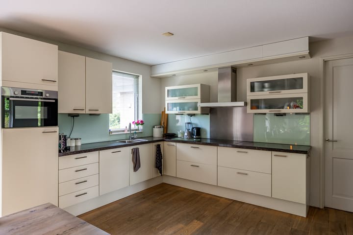 Foto 12 van Woldjerspoorweg 47