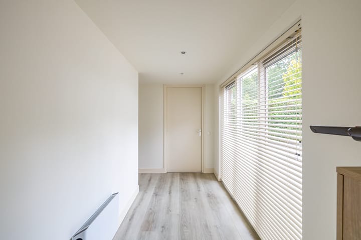 Foto 18 van Woldjerspoorweg 47