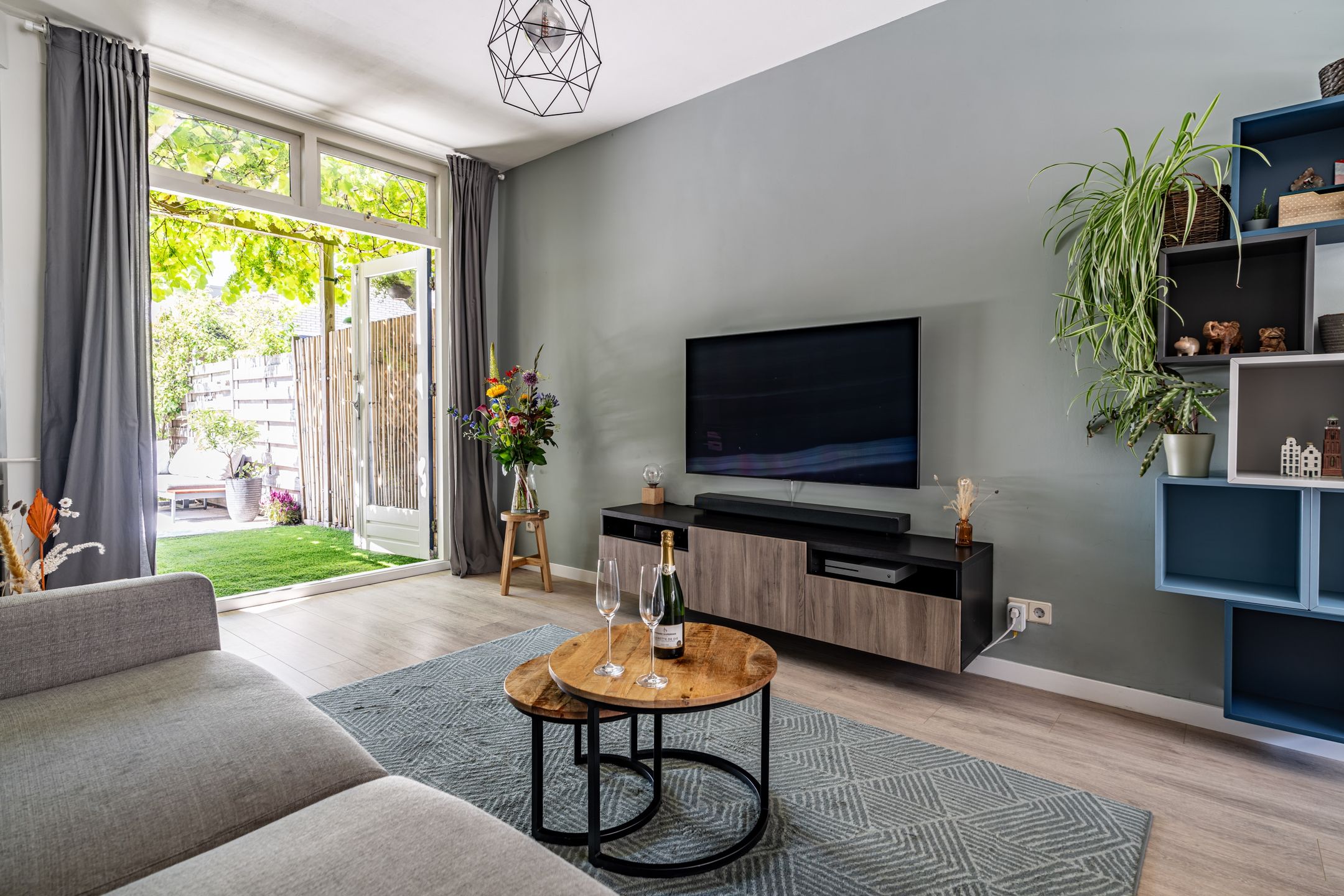 Photo 12 of Heemskerkstraat 74