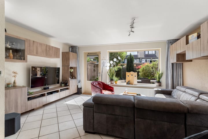 Foto 12 van Julistraat 57