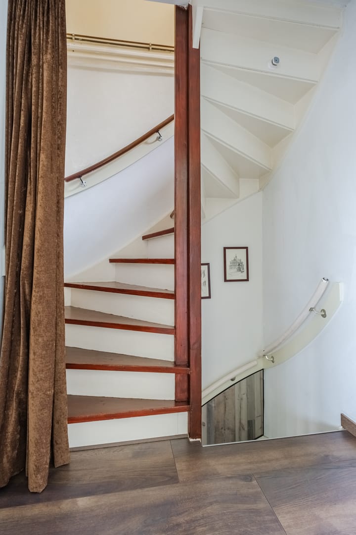 Foto 12 van Vespuccistraat 13