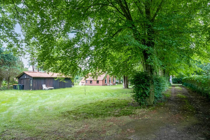 Foto 37 van Lugtenbergerweg 10