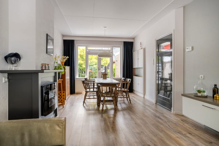 Foto 15 van Anjelierstraat 44