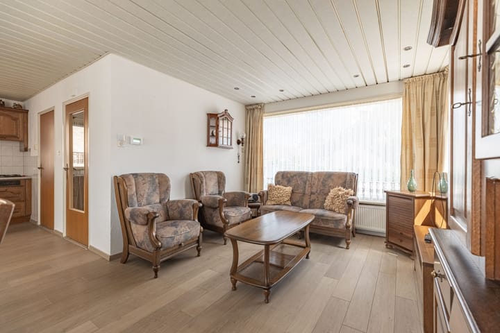 Foto 3 van Julianastraat 9