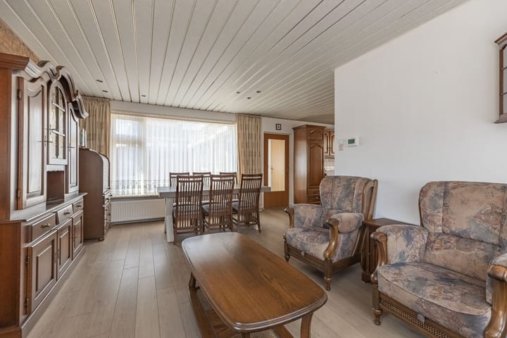 Foto 15 van Julianastraat 9