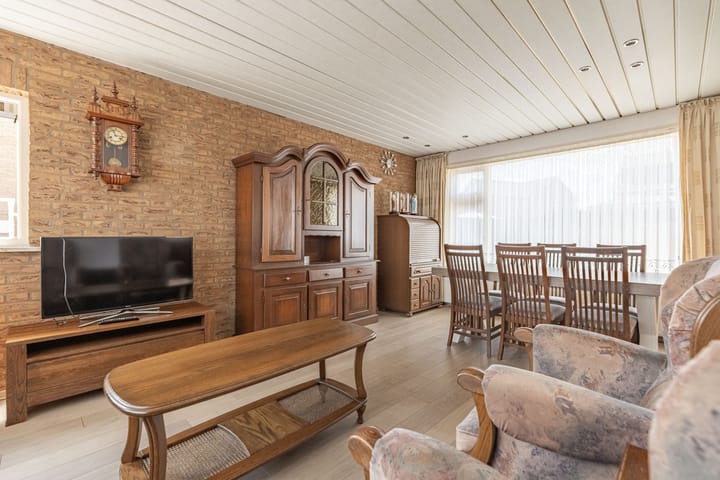 Foto 16 van Julianastraat 9