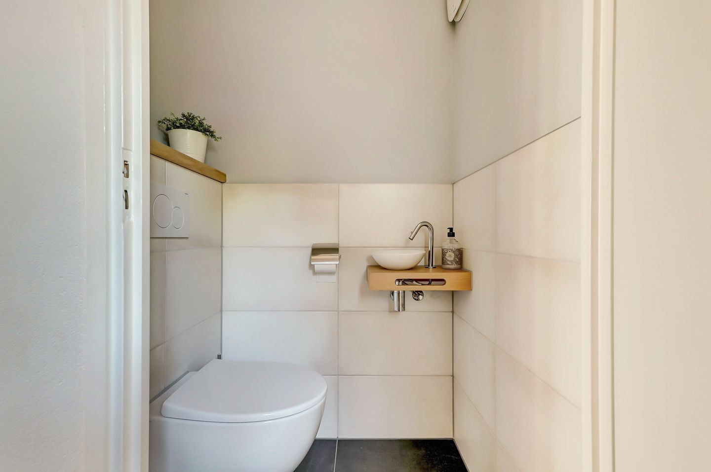 Foto 14 van Jan van Riebeecklaan 34