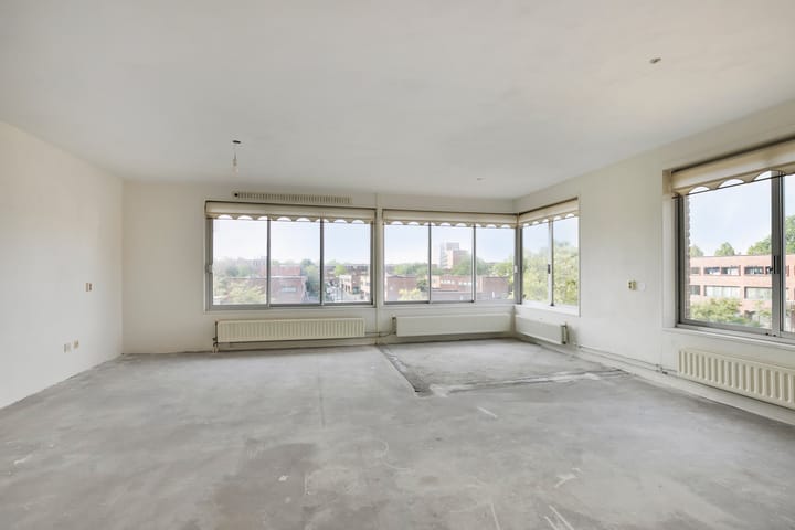 Foto 13 van Emmeline Pankhurststraat 16