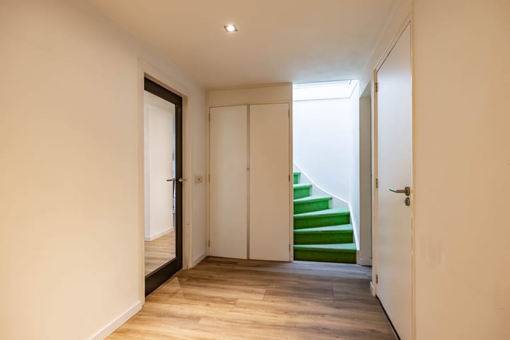 Foto 11 van Parallelweg 63