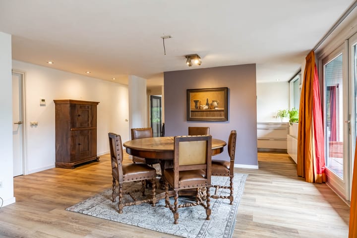 Foto 23 van Parallelweg 63