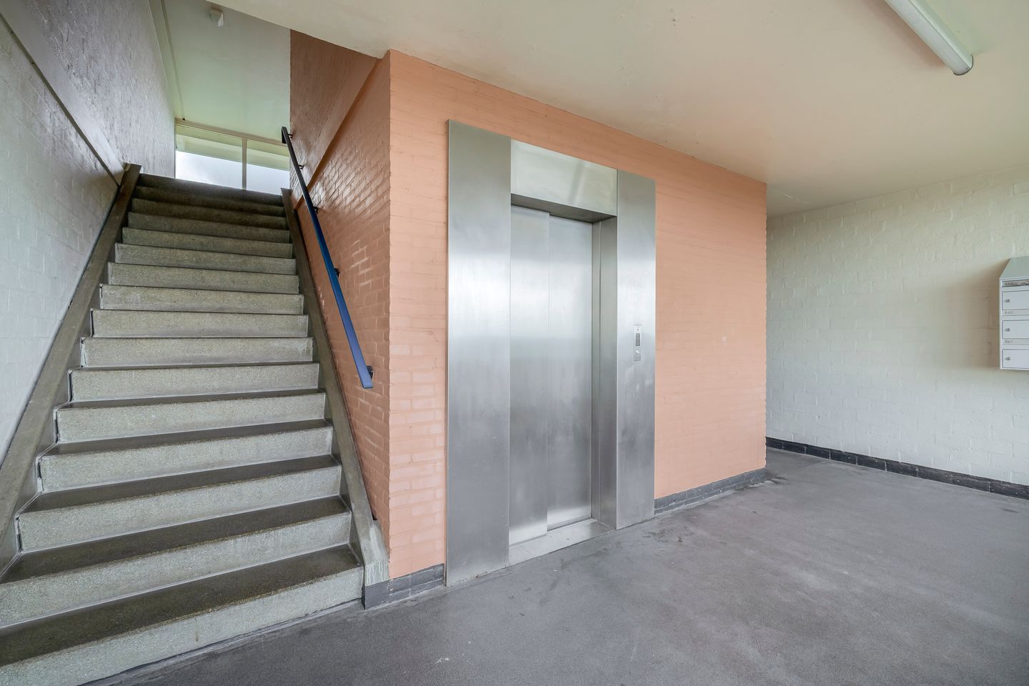 Foto 10 van Louis Couperusplaats 261