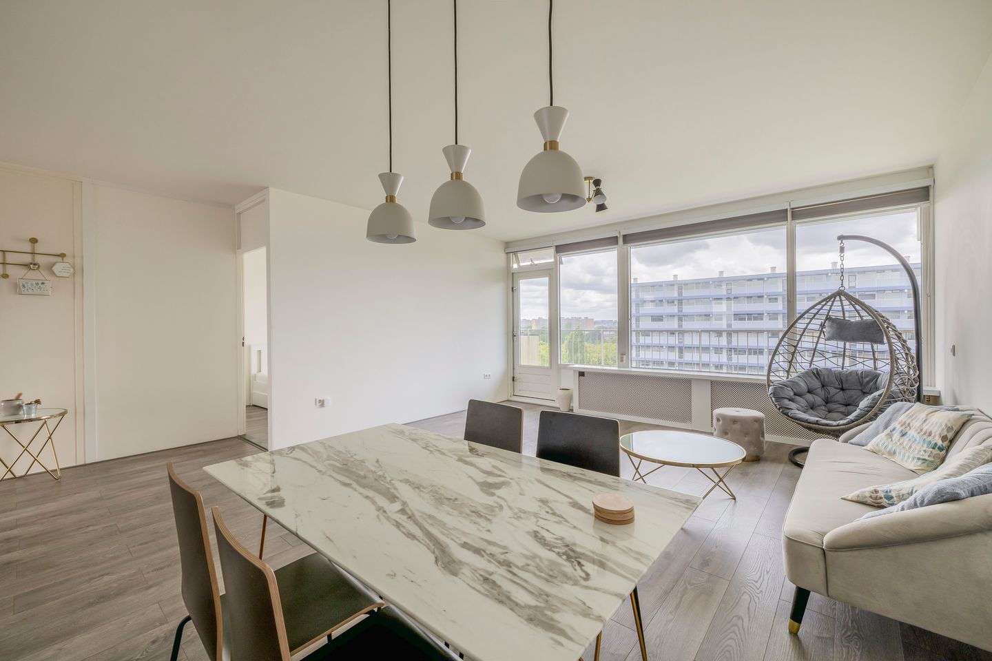 Foto 19 van Louis Couperusplaats 261