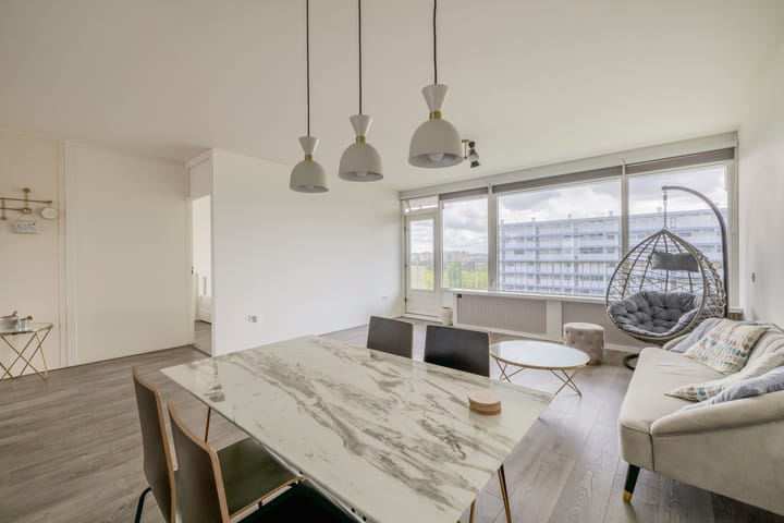 Foto 19 van Louis Couperusplaats 261