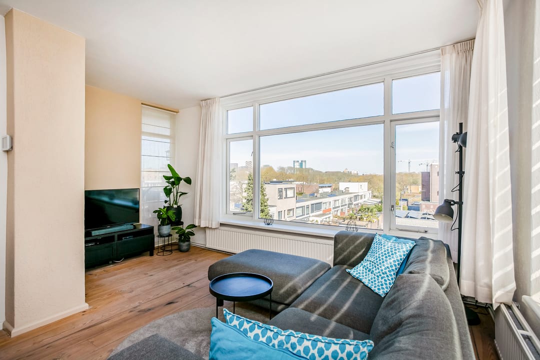 Photo 8 of Van Eysingalaan 24