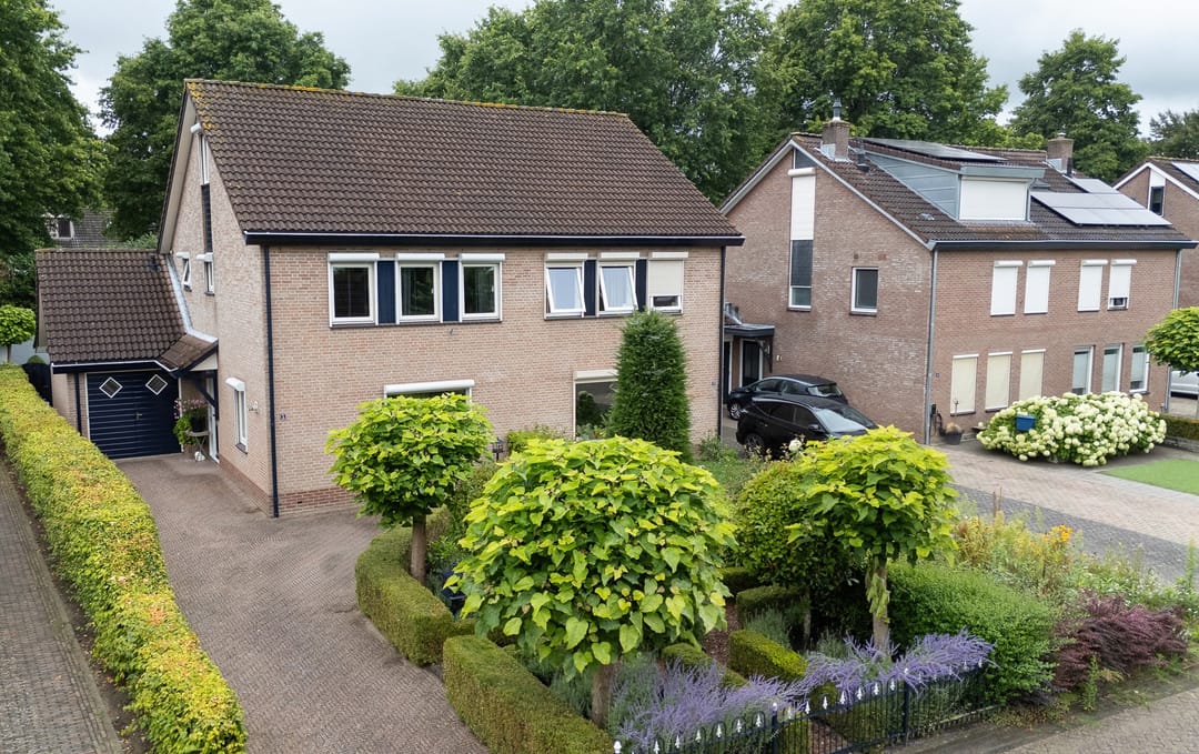 Foto 1 van de Meidoorn 5