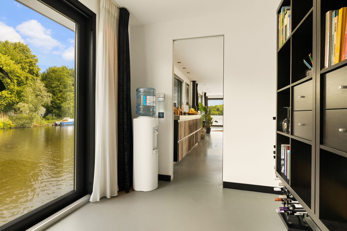 Photo 29 of Ringvaart-Nieuwemeerdijk 166