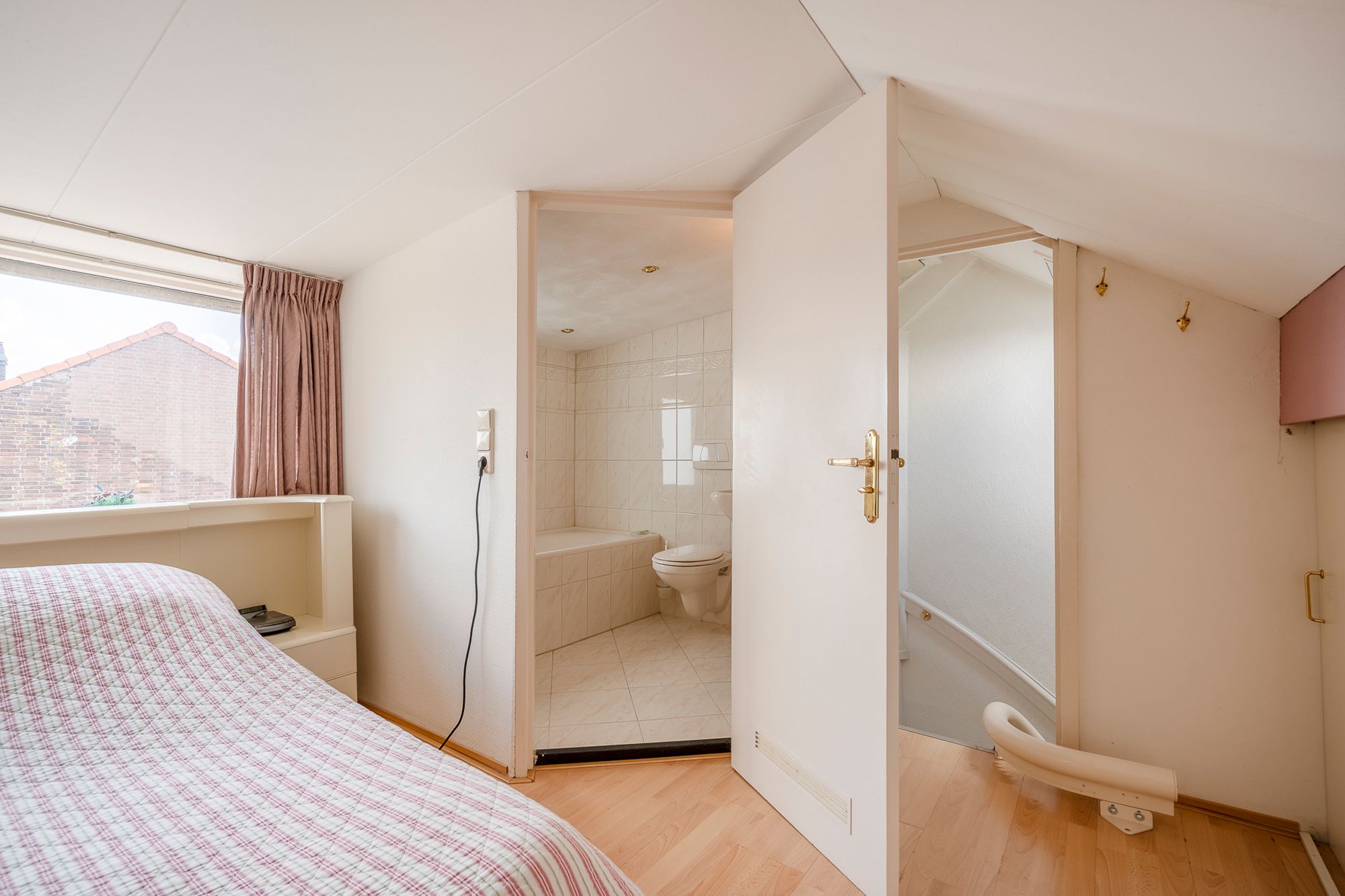 Photo 27 of Noortheystraat 6