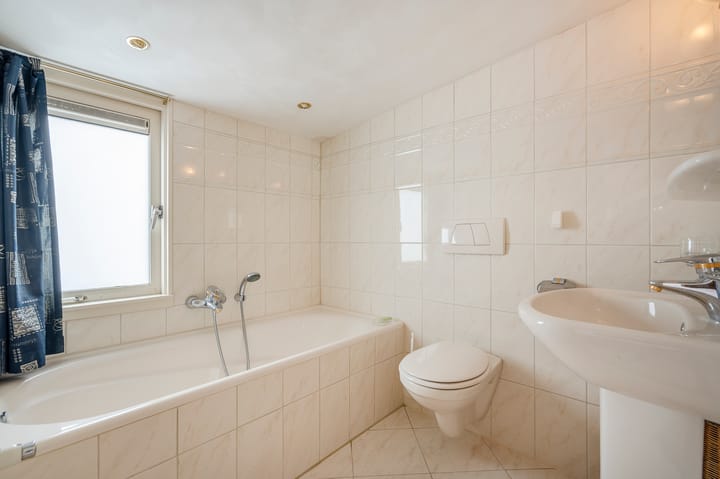 Photo 28 of Noortheystraat 6