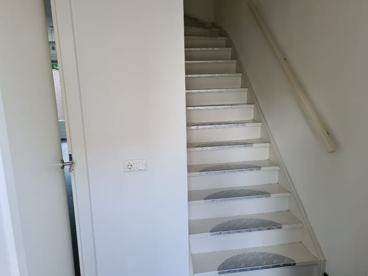 Foto 5 van Teeuwenweg 1-B