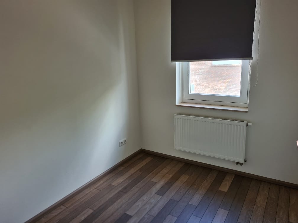Photo 11 of Teeuwenweg 1-B