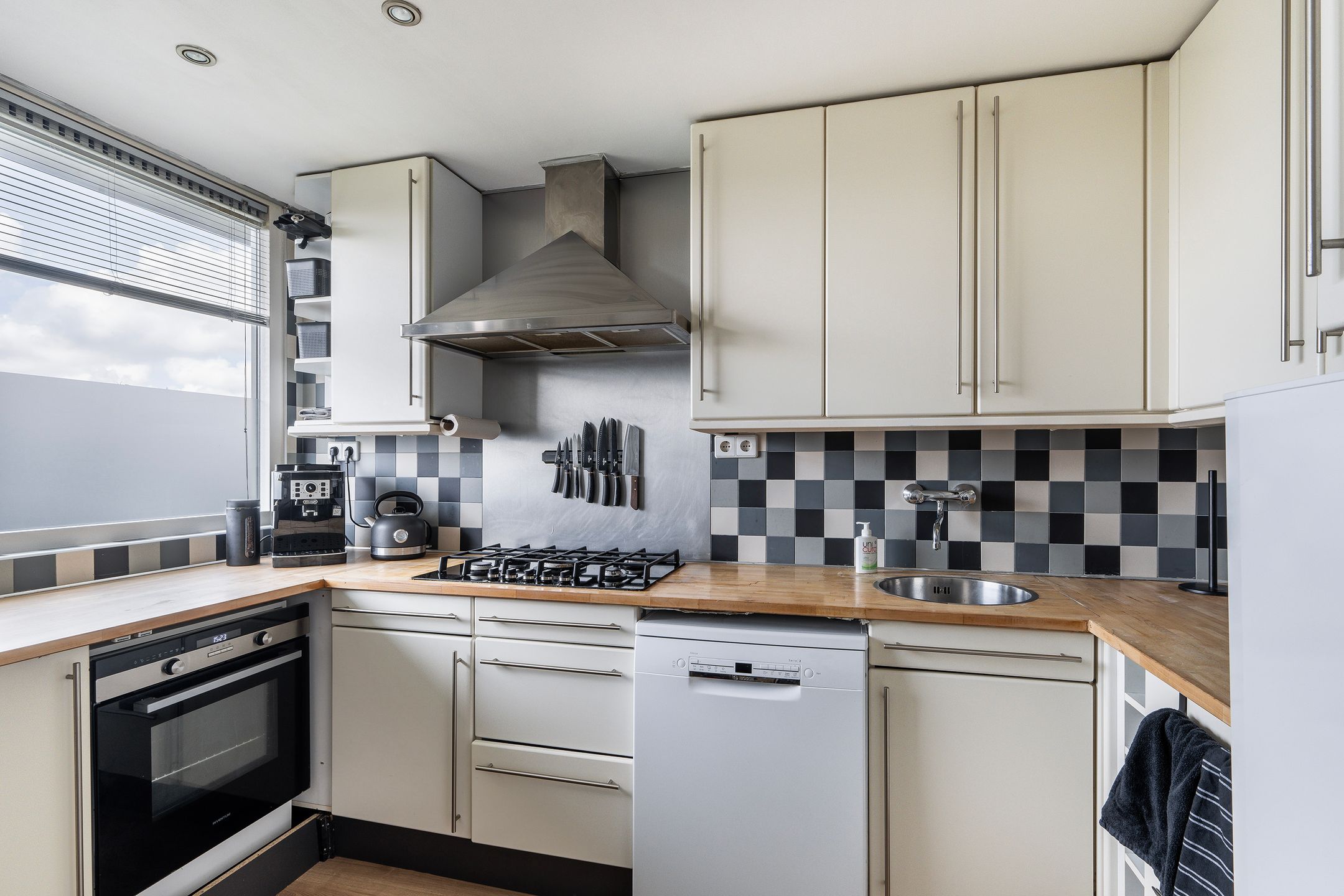 Foto 15 van van Blankenheimstraat 148