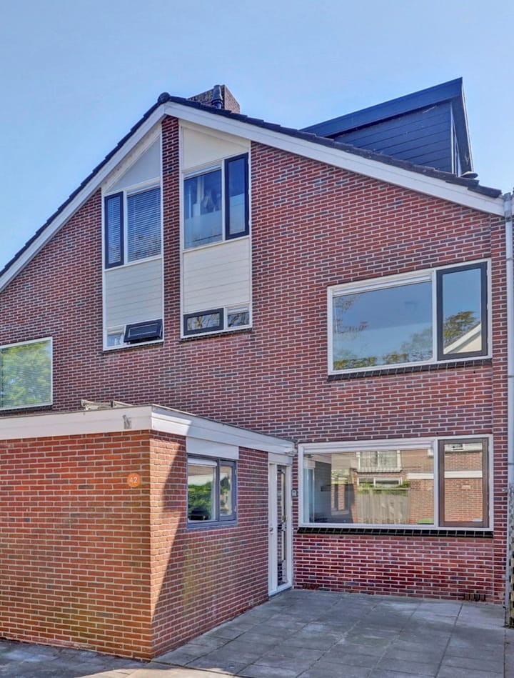 Foto 2 van Tongnaald 42