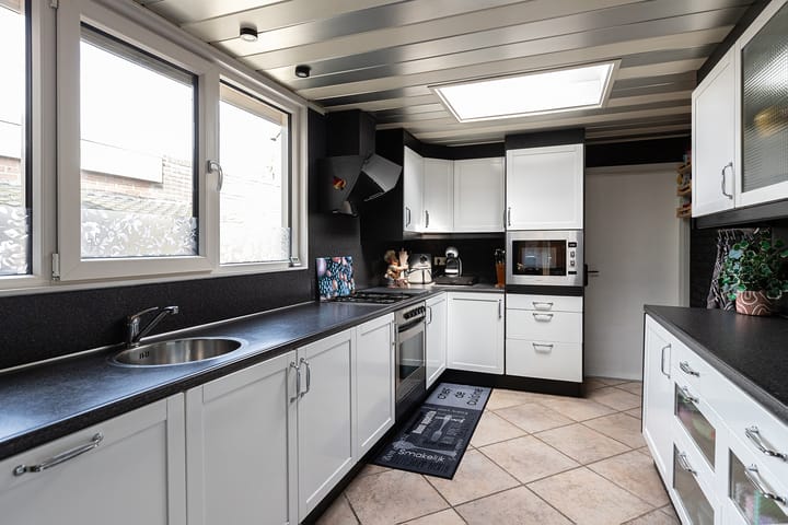 Foto 3 van Domela Nieuwenhuisstraat 22