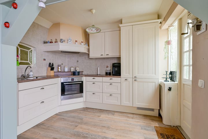 Foto 15 van Beukenlaan 35