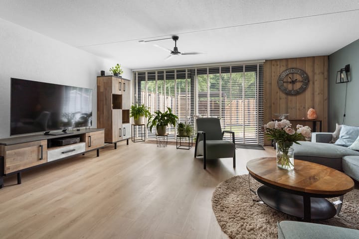 Foto 15 van Novemberstraat 45