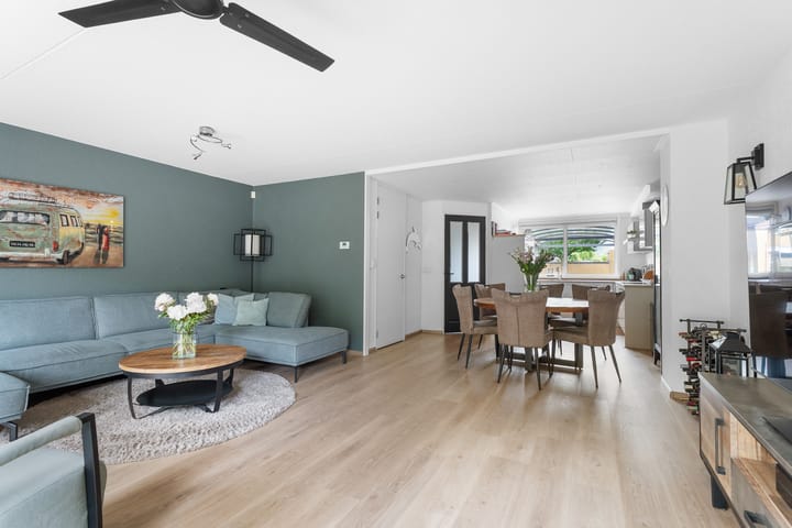 Foto 17 van Novemberstraat 45