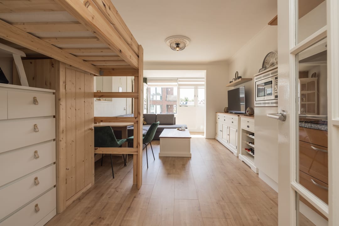 Foto 16 van Maerten Trompstraat 23