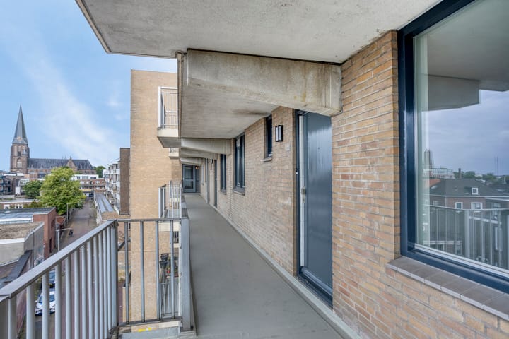 Foto 8 van Ir J.P. van Muijlwijkstraat 288