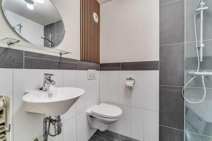 Foto 3 van Jungfrau 34