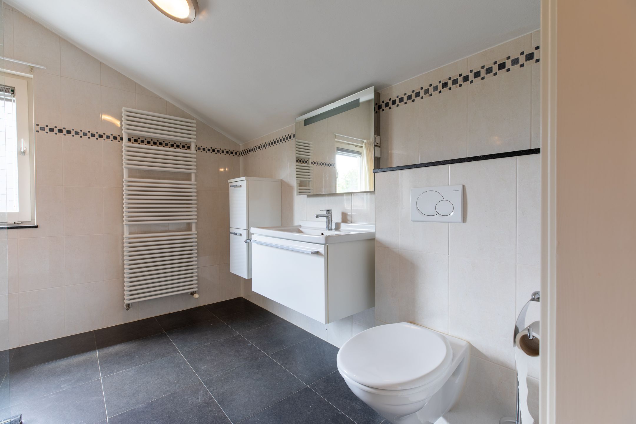 Foto 15 van Slot Aldeborglaan 5