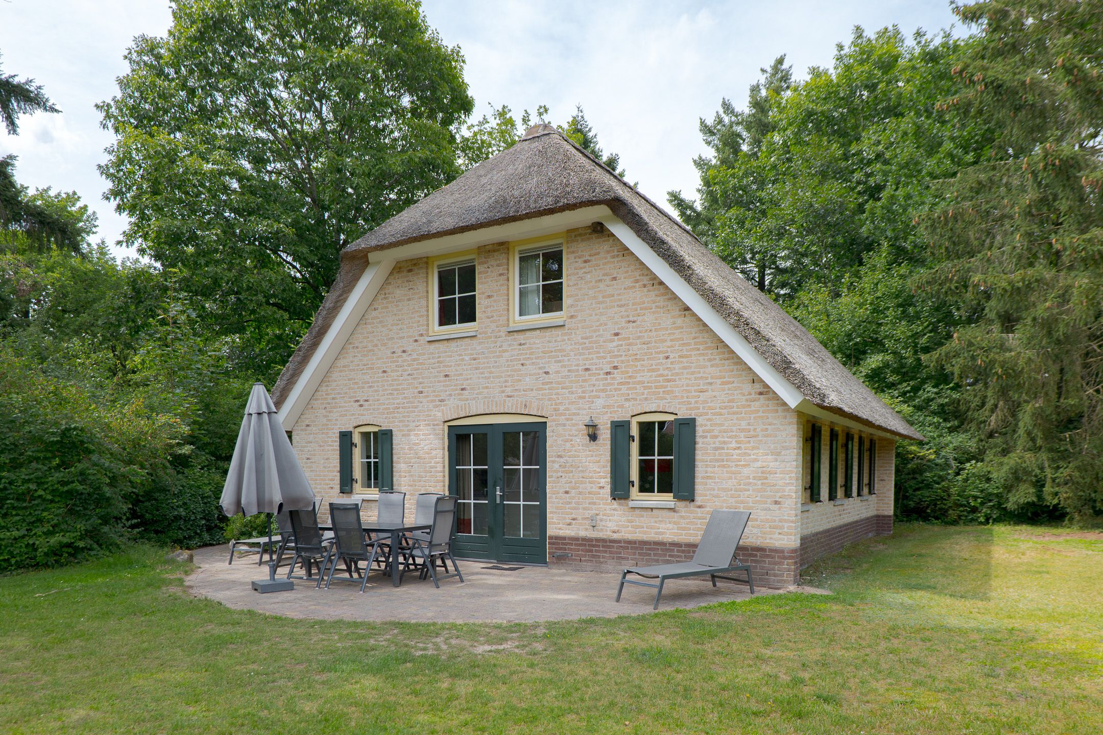 3-bedroom freehold villa in Ees — photo 4 of 5