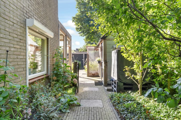 Foto 35 van Brucknerlaantje 59