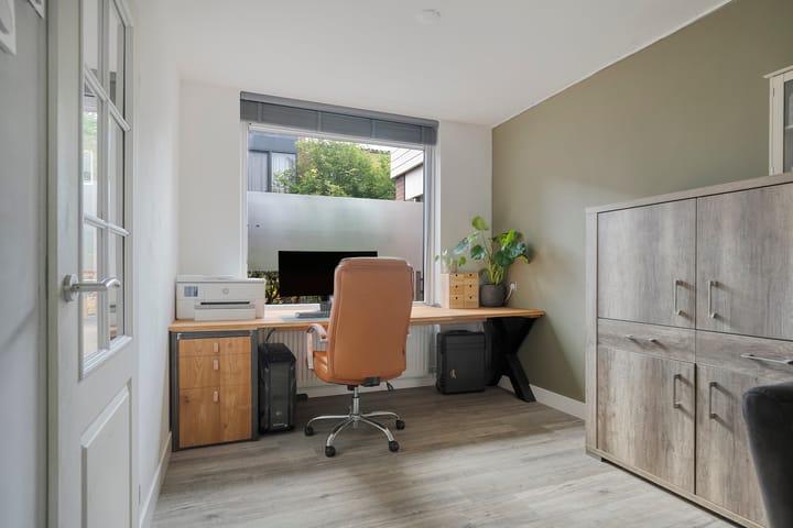 Foto 9 van Weg van de Vrede 8