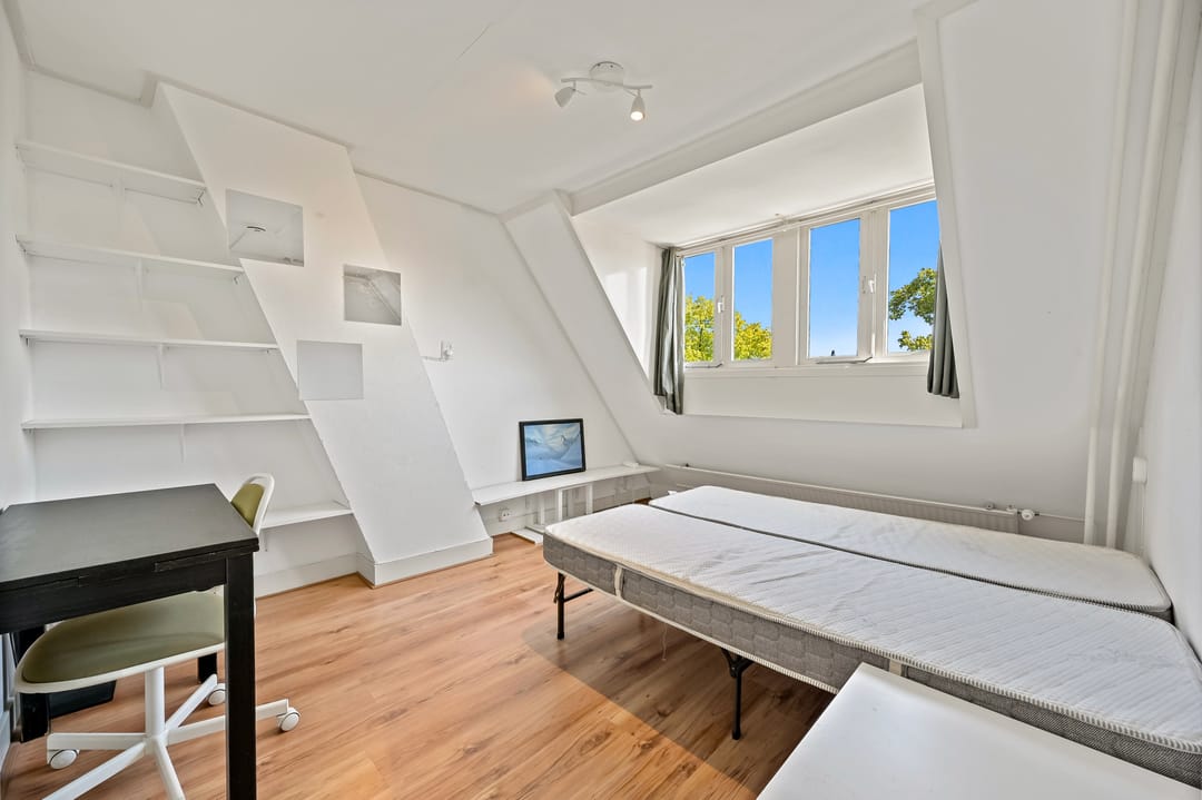 Photo 16 of Ternatestraat 101