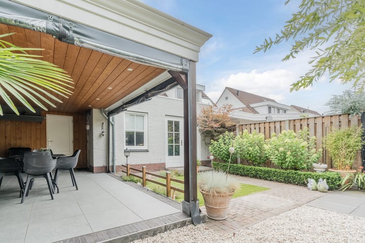 Foto 24 van Reggestraat 48