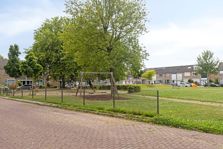 Foto 2 van Lelieplein 12