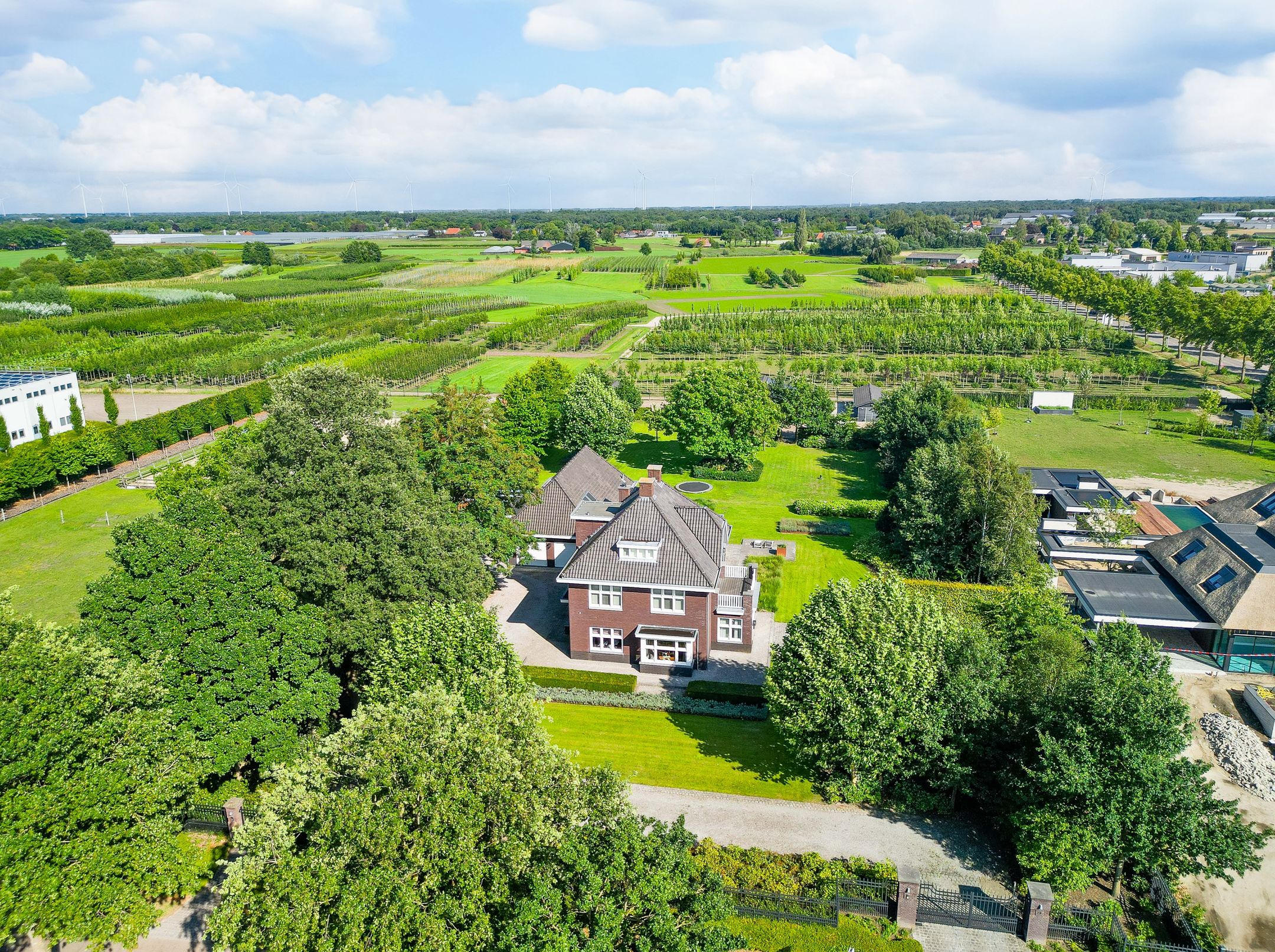 Photo 87 of Bredaseweg 24