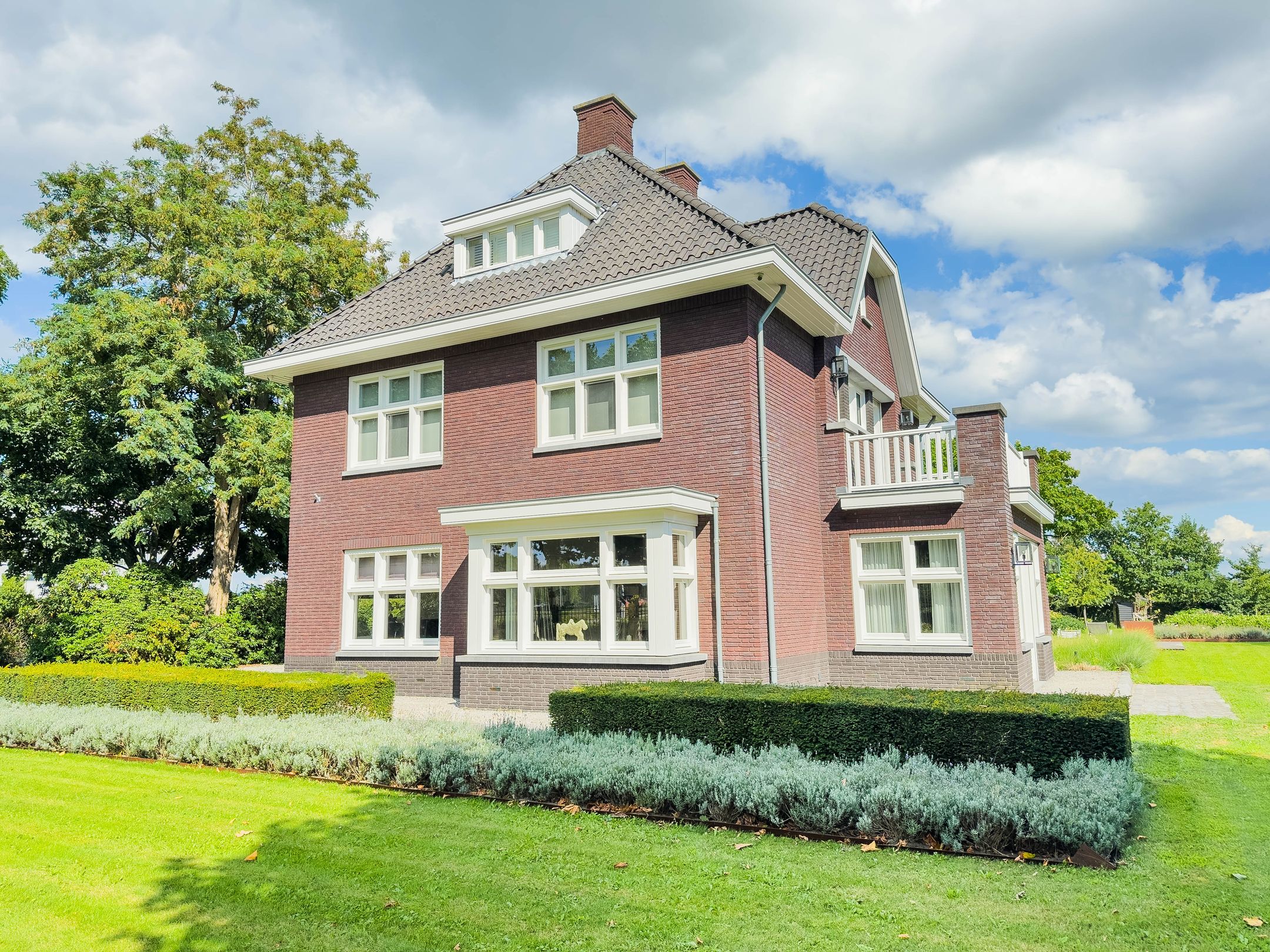 Photo 72 of Bredaseweg 24