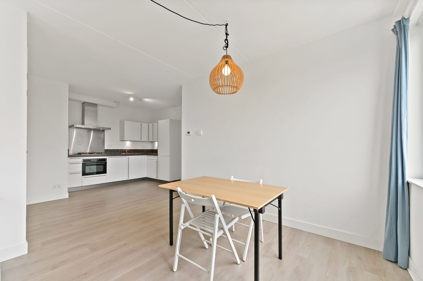 Foto 10 van Martinus Nijhofflaan 166